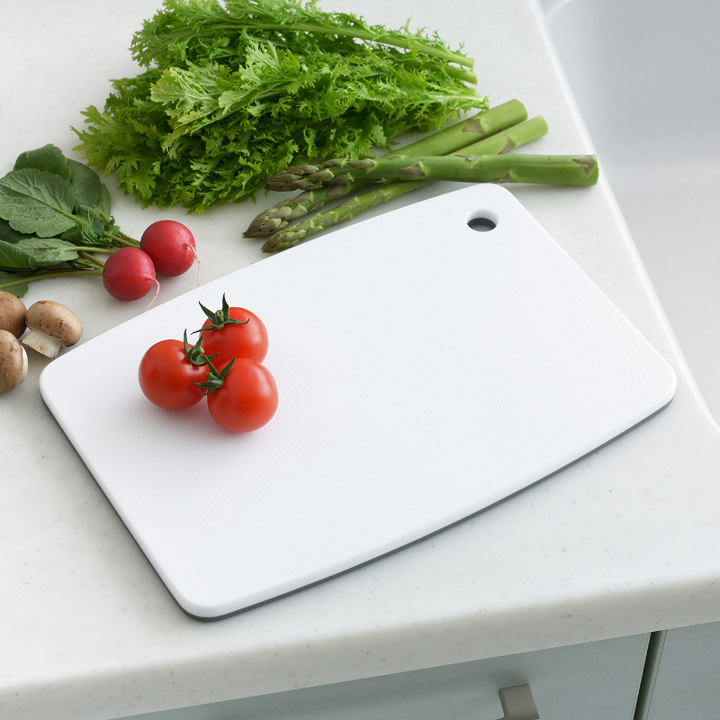 住友 抗菌カラーソフトまな板α CAMZW ホワイト/ベージュ 品番：AMNL721 カラー抗菌業務用まな板 三洋化成 プラスチックまな板 通販モノタロウ