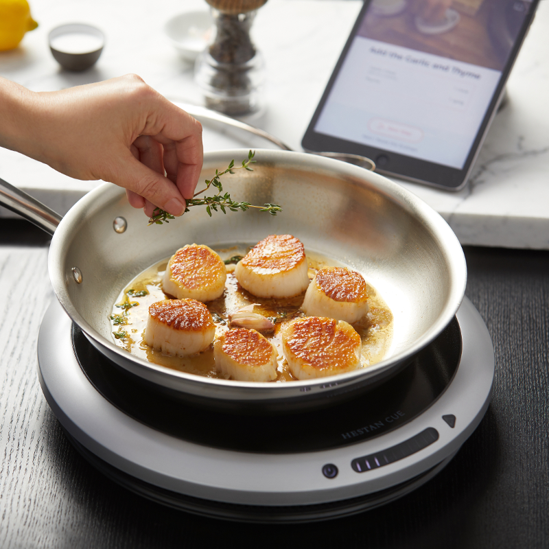 Hestan Cue ヘスタンキュー スターターセット スマートIHヒーター＆スマートフライパン 28cm Bluetooth内蔵 IoT スマートキッチン家電 専用アプリ Bluetooth連動 レシピ450種以上 41010 2年保証付き